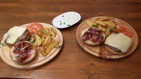 22 unități de închiriat pentru vacanță și hoteluri disponibile acum. Giradiko, București - Rezervă o masă online - Restaurant ...