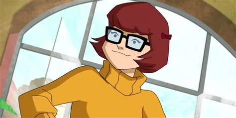yes scooby doo mystery incorporated s velma is a lesbian producer confirms