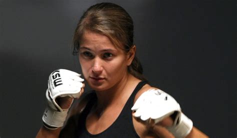 Karolina kowalkiewicz michelle waterson walka ufc on espn 2 transmisja stream online na żywo relacja zdjęcia wideo gdzie oglądać. Podbite oczy i sińce na twarzy. Tak wygląda gwiazda KSW po ...