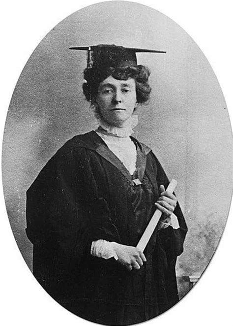How Suffragette Emily Davison Sacrificed Herself For Womens Rights