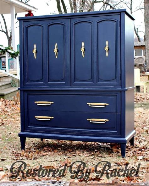 The chalky texture has great adhesion, allowing it to cling to even varnished or glossy surfaces without sanding, priming, or stripping — its greatest attribute, for sure. Beautiful Coastal Blue Dresser | Blue painted furniture ...
