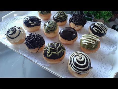 Semoga rekomendasi resep di atas bisa membuatmu lebih semangat mencoba membuat donat kentang sendiri, ya. Resep Donat Kentang Takaran Sendok - Resep Sempurna Donat ...