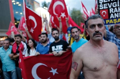 Türkei Und Pkk Der Konflikt Weitet Sich Aus Politik Stuttgarter