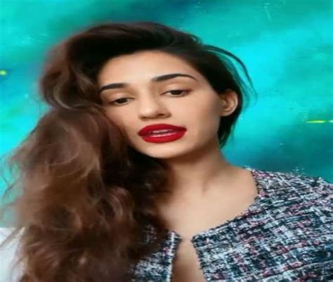 Elsa mpho majimbos fan page. Disha Patani made a video on the audio of comedian 'Elsa ...