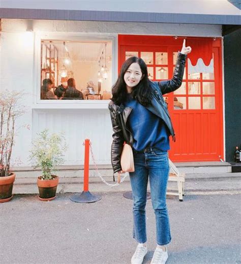 메시 풀스토리 스페셜 ( 21세기 최고의 축구선수 ). '북한전 유일 슈팅' 축구선수 이민아, 유니폼에 '김태희' 세기고 ...
