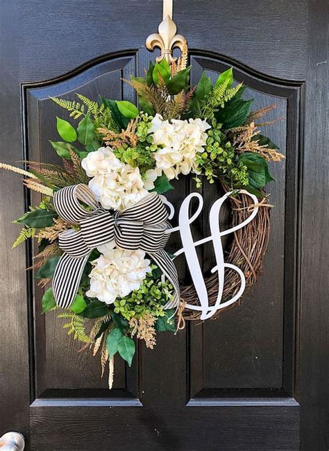 30 Fascinating Spring Wreath Design Ideas For Front Door Magzhouse