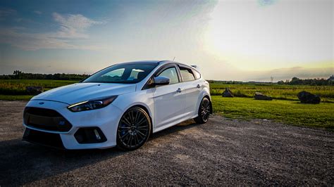 We'd gladly pay the additional dough for the focus sel hatchback ($22,545) for its. Buying a Ford Focus RS in 2020 | The LONG Search is OVER ...