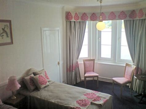 Create the ultimate doll playhouse by building one over and around the bed. Little Girls Bedroom: teenage bedroom curtains