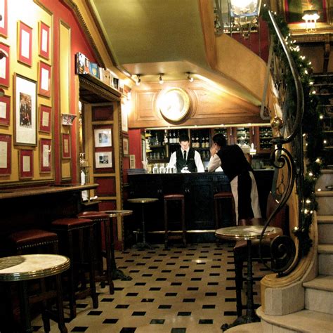 File:Cafe Procope bar.jpg