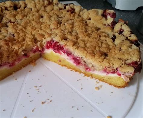 Johannisbeer Quark Streuselkuchen by Gluecksklee 2014 on rezeptwelt