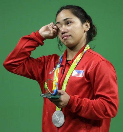 Weightlifter hidilyn diaz created sporting history when she became the philippines' first olympic gold medallist, as she won the women's 55kg title. Will Filipinos be able to learn anything from Hidilyn Diaz ...