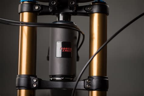 Descubre la mejor forma de comprar online. 2021 Santa Cruz V10 DH X01 Carbon CC MX Bike - Reviews ...