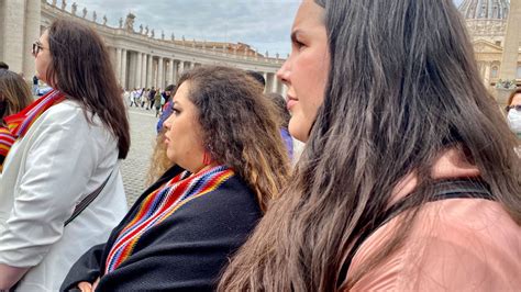 Métis and Inuit delegates have their moment with Pope Francis