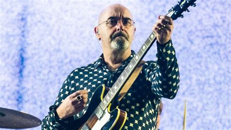 Ex Oasis Guitarist Bonehead Says Tonsil Cancer Is Gone Bbc News