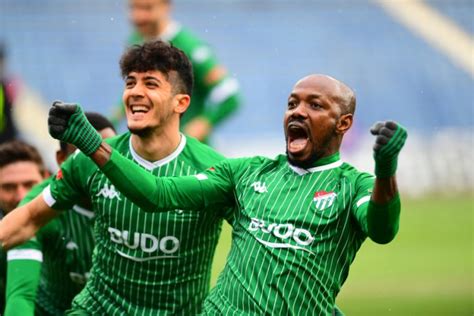 buɾsaspoɾ kulyby dæɾneji), commonly known as bursaspor, is a turkish sports club located in the city of bursa. Bursaspor Ekibi Kiralık Oyuncularla Sahaya Adeta Başarıyı ...