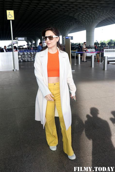 Picture 1920942 Elli Avram Photos Celebs Spotted At Airport