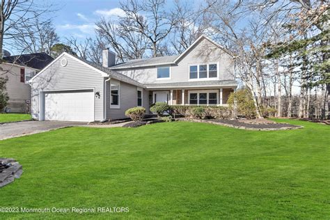 44 Arbor Dr, Howell Township, NJ 07731 - MLS 22307859 - Coldwell Banker