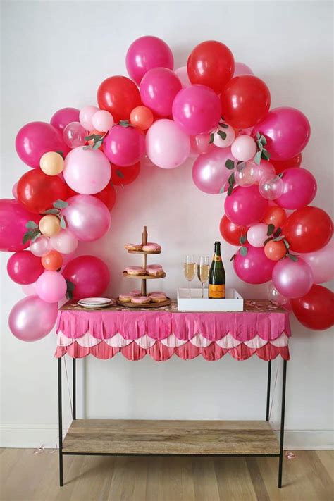 how to make balloon arch