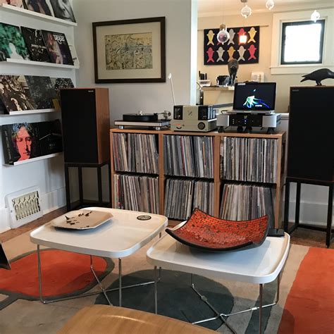 Pin By Elisa Urmston On Vinyl Library Home Music Rooms Vinyl Room