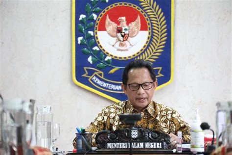Anda yang awam pasti bingung apa artinya. Protes PNS Terkait THR, Tito Karnavian: Syukurilah Apa yang Sudah Ada - FAJAR