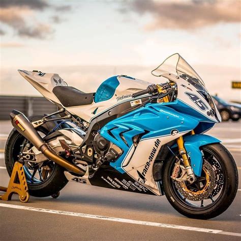 Bmw S1000rr Follow Us For Daily Pics Of Female Riders And Some