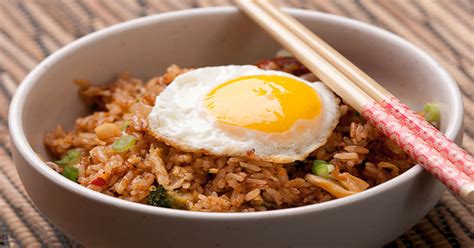 Resep nasi goreng kimchi nasi goreng ini rasanya enak dan yang paling penting, buatnya sangat gampang. Lagi ala Korea untuk Makan Malam, Nasi Goreng Kimchi ...