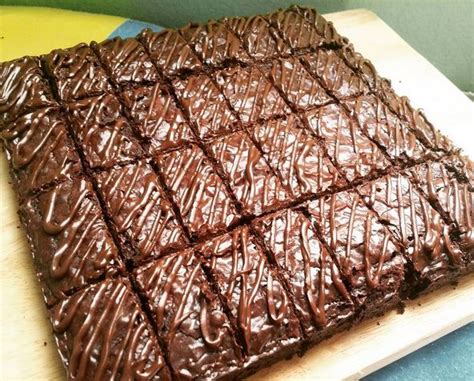 Resepi brownies terjadi apabila seorang pembuat kek terlupa memasukkan serbuk penaik ke dalam adunannya dan menyebabkan kek tersebut bantat. SaYe PunYe Belog: New Addiction