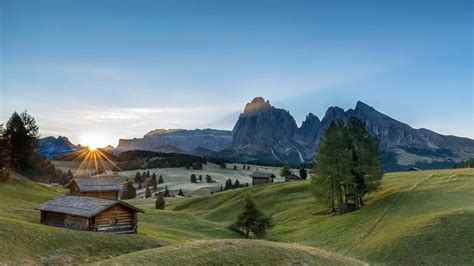 This venue can accommodate up to 2 guests. Indimenticabili escursioni sull'Alpe di Siusi