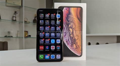 Apple Iphone Xs Review A Premium Phone Thats Still The One To Beat