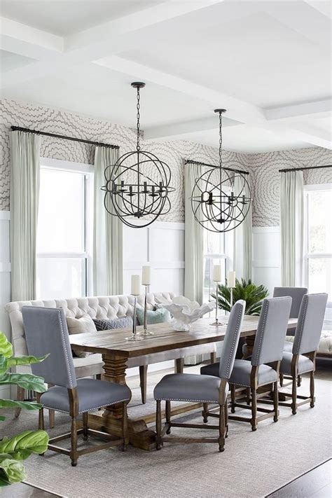 Find the chandelier lights of your dreams. Attractive Cozy Dining Room Ideas That Everyone Will Enjoy ...