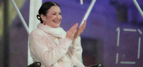 Ritratto della signora della danza che il 20 agosto festeggia 80 anni. Carla Fracci/ "Volevo altri figli, mio marito no. La danza ...