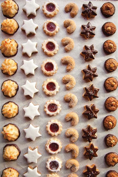 You will love our christmas cookies! Austrian Christmas Cookie Recipes / Linzer Christmas Cookies / Pre christmas christmas treats ...