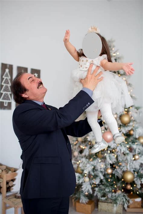 Maestrul nicolae botgros se identifică automat cu orchestra națională de muzica populară lăutarii. FOTO // Nicolae Botgros și-a prezentat, în PREMIERĂ, fiica ...