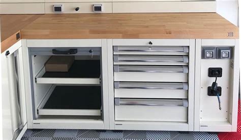 Banco da lavoro, cassetto per banco da lavoro, pannello forato, armadio. Banchi per officina | DEA Italian Worklab