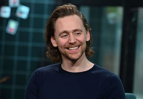 Annie tom hiddleston online is an unofficial fan site and has no affiliation with tom hiddleston, his. Is Tom Hiddleston Married? His Bio, Age, Wife, Height and ...