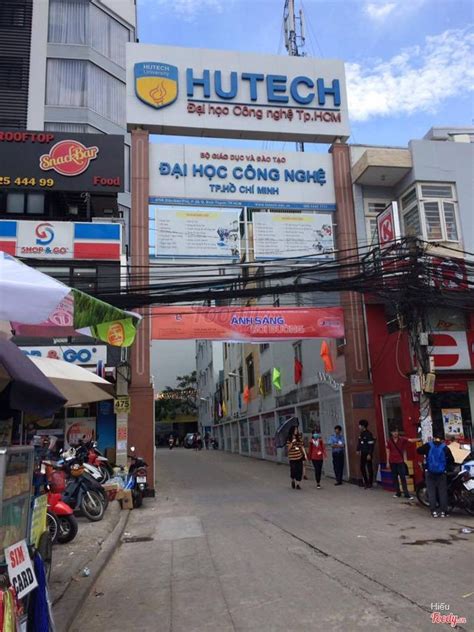 Gần đây, đoạn video nhạy cảm trong lúc học online của một sinh viên hutech được lan truyền rộng rãi trên mạng. Đại Học Công Nghệ Kỹ Thuật Hutech - 276 ĐBP ở Quận Bình ...