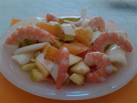Salade dagrumes aux crevettes orange pamplemousse pommes endives