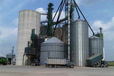 Pin By Dallas Rohrback On Heavy Machinery Grain Storage Heavy