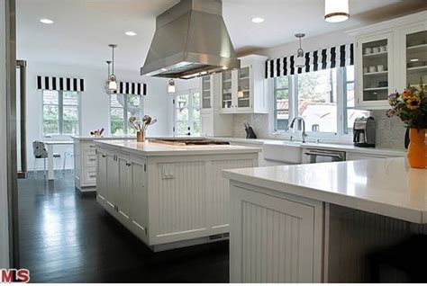Cape cod homes have been around for centuries, yet they continue to enchant us. Cape Cod style Kitchen - Traditional - Kitchen - other ...