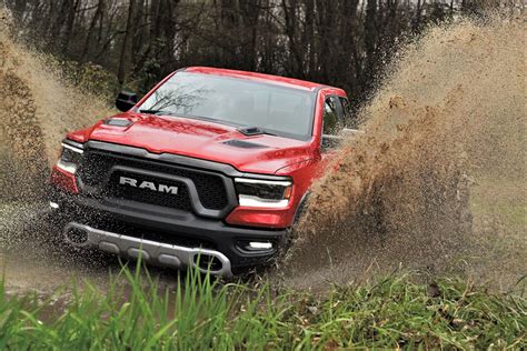 Ram Unveils Redesigned 2019 1500 Trucks With New Look Less Weight
