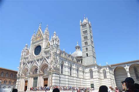 Sienas Famous Cathedral And Piazza — Unsettle Down