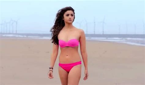 alia bhatt worked hard for the bikini scene in shaandaar