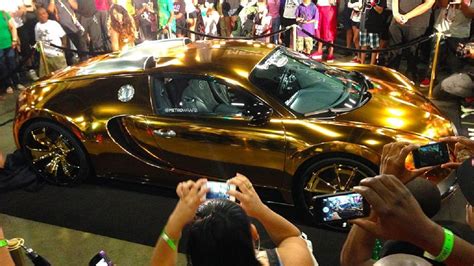 Bugatti Veyron A Gold Plated Trillion Dollar Car Gearrice