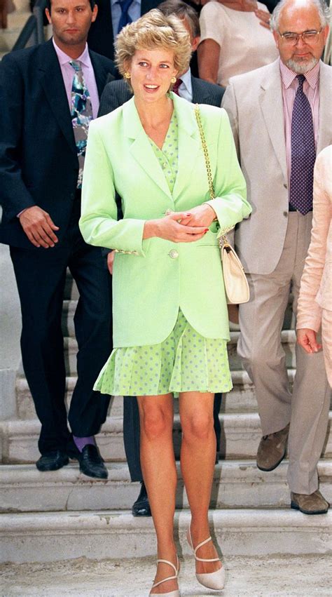 Lady diana spencer in a deep green colored blouse while on a walkabout at broadlands, the former diana wore a pale blue evening dress accessorized with a silver belt, clutch, and the spencer tiara. 15 of the Best Princess Diana Outfits That Look So ...
