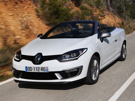 Ficha técnica, equipamiento de serie y opcional con los precios que tuvieron a la venta, fotos y opiniones. RENAULT Megane Coupe - Cabrio specs & photos - 2014, 2015 ...