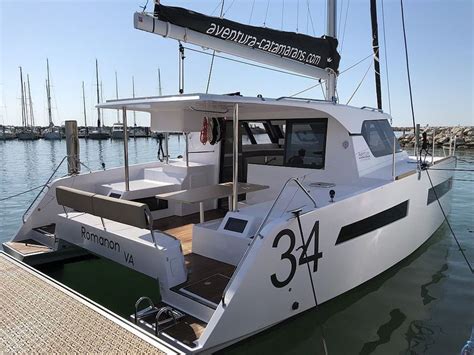 Itself with an intelligent bow design, giving an easy circulation around the boat at all times, and yet allowing an enormous living indoor and outdoor space on the entire boat. Aventura 34: buy used sailboat / sailing catamaran - buy ...