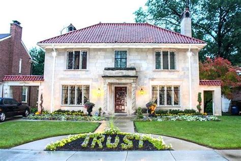 Rent a whole home for your next weekend or holiday. Italian Renaissance Home has Zen Serenity Room for $359K ...