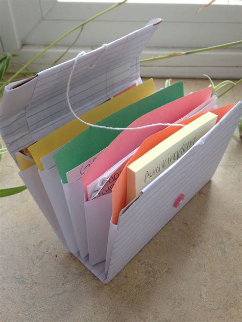 .you can also organize them in the print. DIY Expandable Index Card Holder (using Cardboard) | Diy ...