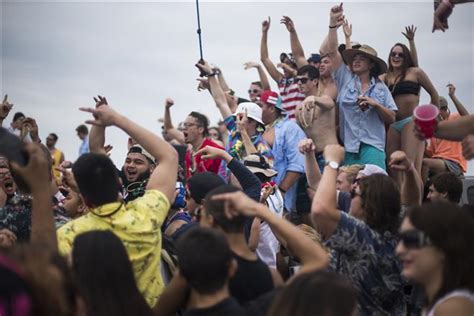 Port Aransas Sets 6 Pm Curfew On Spring Break Beach Drinking