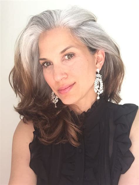Let Your Natural Silver Lights Shine ️♥️🦢 Gray Hair Growing Out